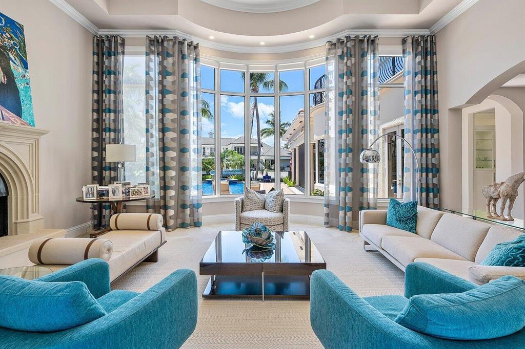 ROYAL PALM YACHT & COUNTRY CLUB - Residential