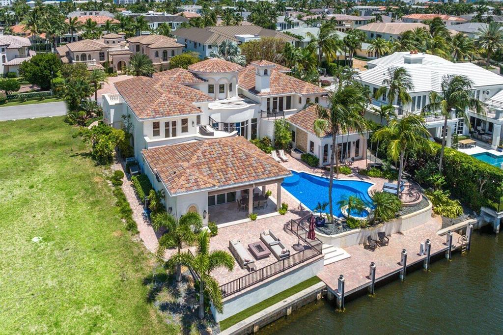 ROYAL PALM YACHT & COUNTRY CLUB - Residential