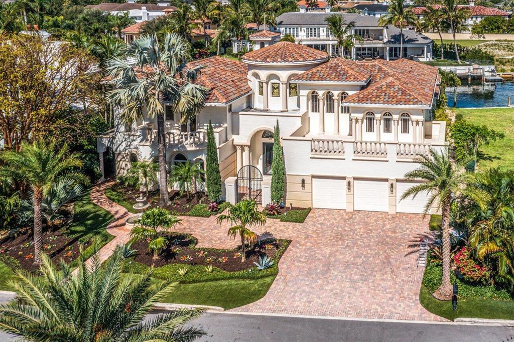 ROYAL PALM YACHT & COUNTRY CLUB - Residential