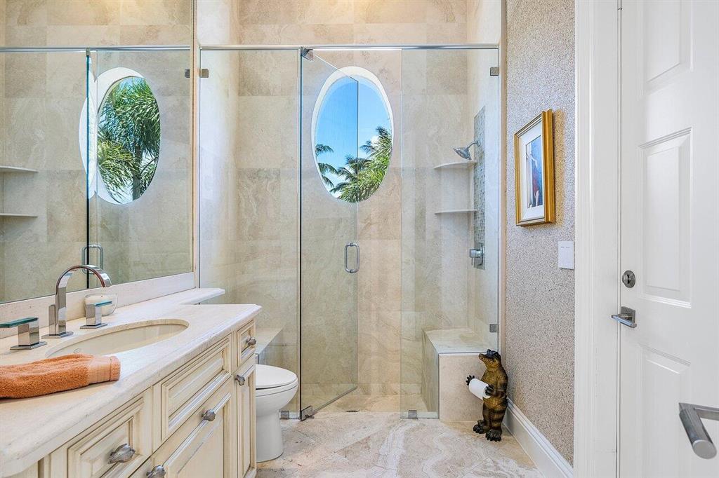 ROYAL PALM YACHT & COUNTRY CLUB - Residential