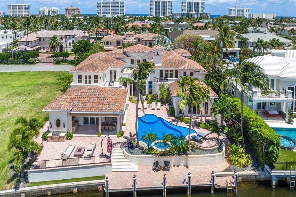 ROYAL PALM YACHT & COUNTRY CLUB - Residential