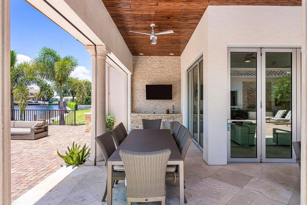 ROYAL PALM YACHT & COUNTRY CLUB - Residential