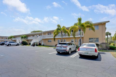 2223 NE 1st Court 105 Boynton Beach FL 33435