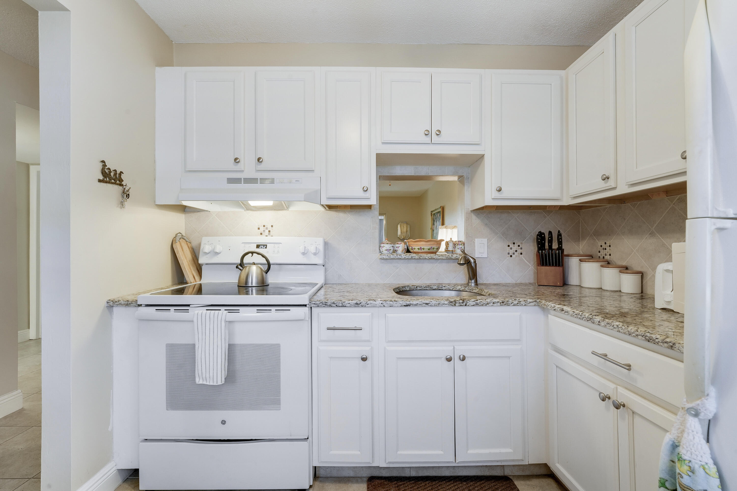 2223 NE 1st Court 105