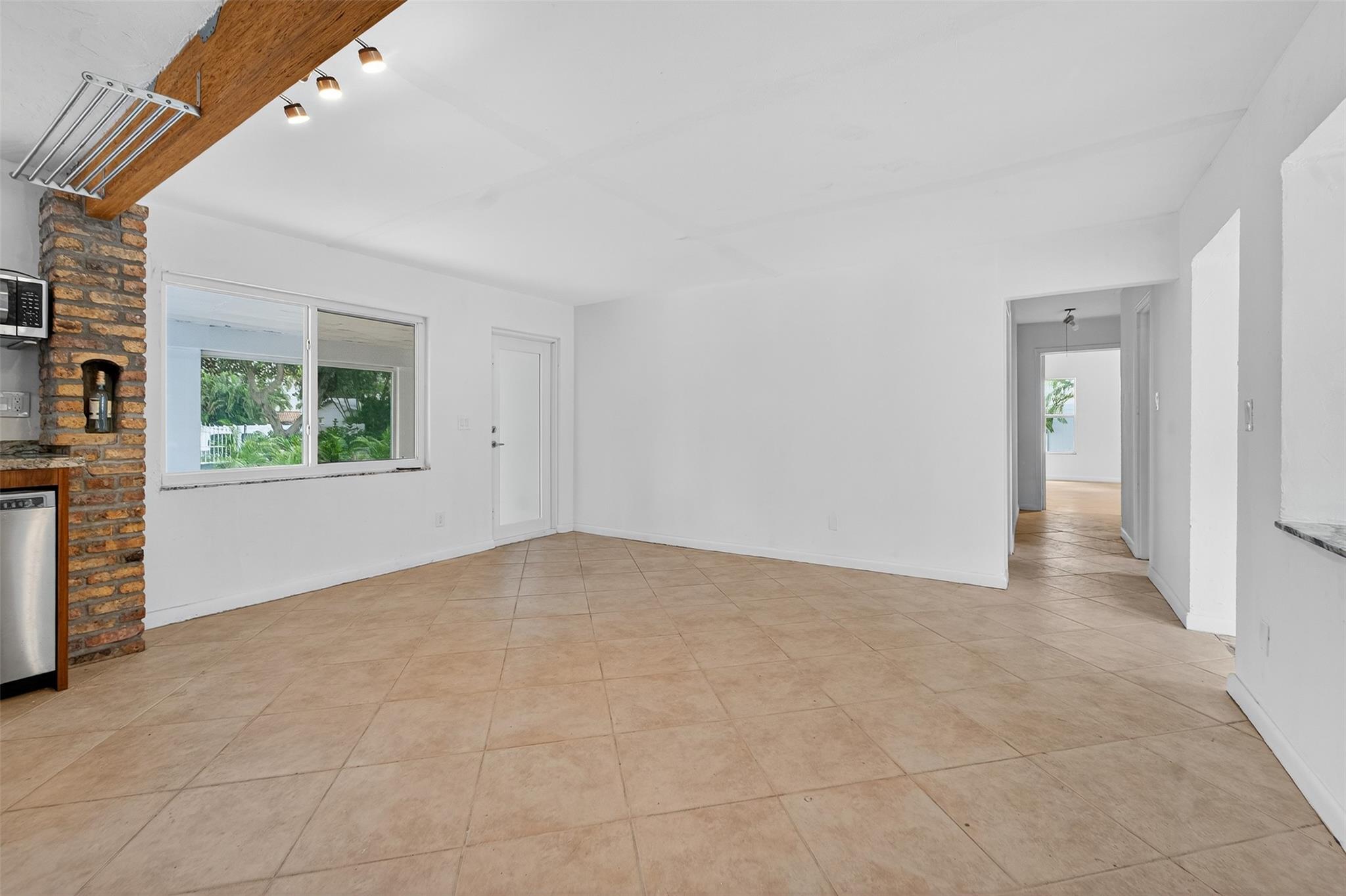 Del Raton Park - Residential Lease