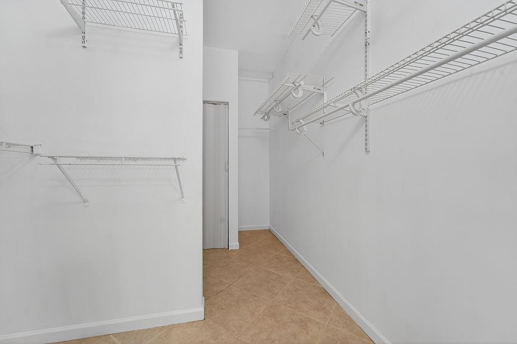 Del Raton Park - Residential Lease
