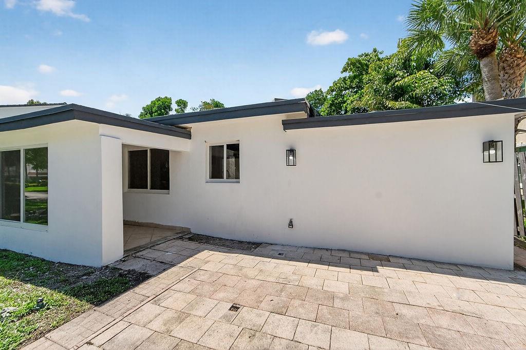 Del Raton Park - Residential Lease