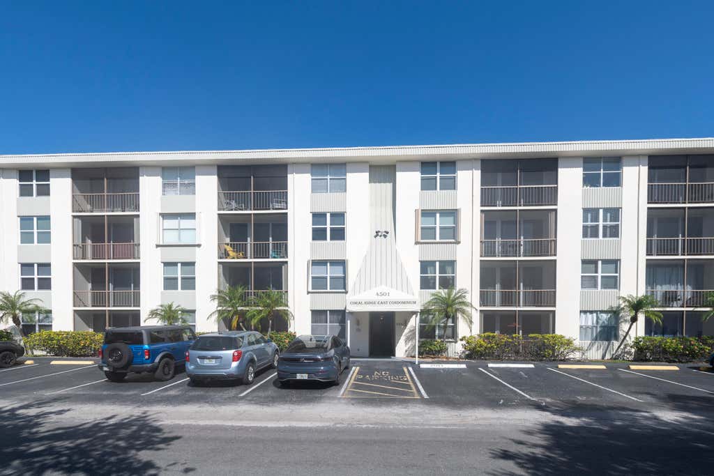 Photo of 4501 NE 21st Avenue #412, Fort Lauderdale, FL 33308 (MLS # B26066014)