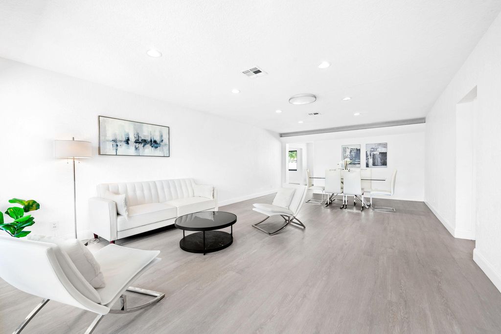 Photo of 1985 Windward Drive, Lauderdale By The Sea, FL 33062 (MLS # B26026119)