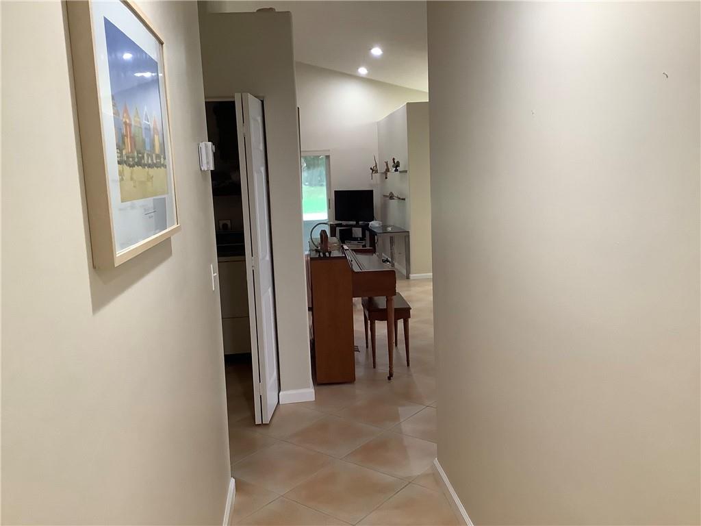 Pine Ridge At Delray Beac - Residential Lease