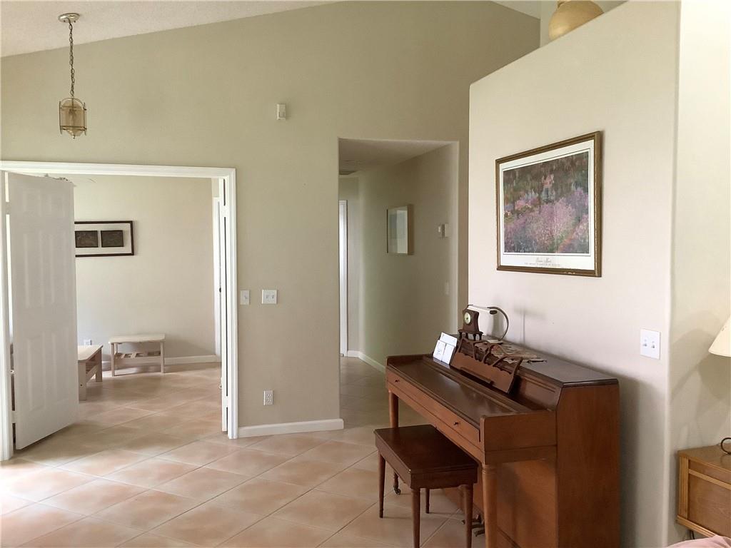 Pine Ridge At Delray Beac - Residential Lease