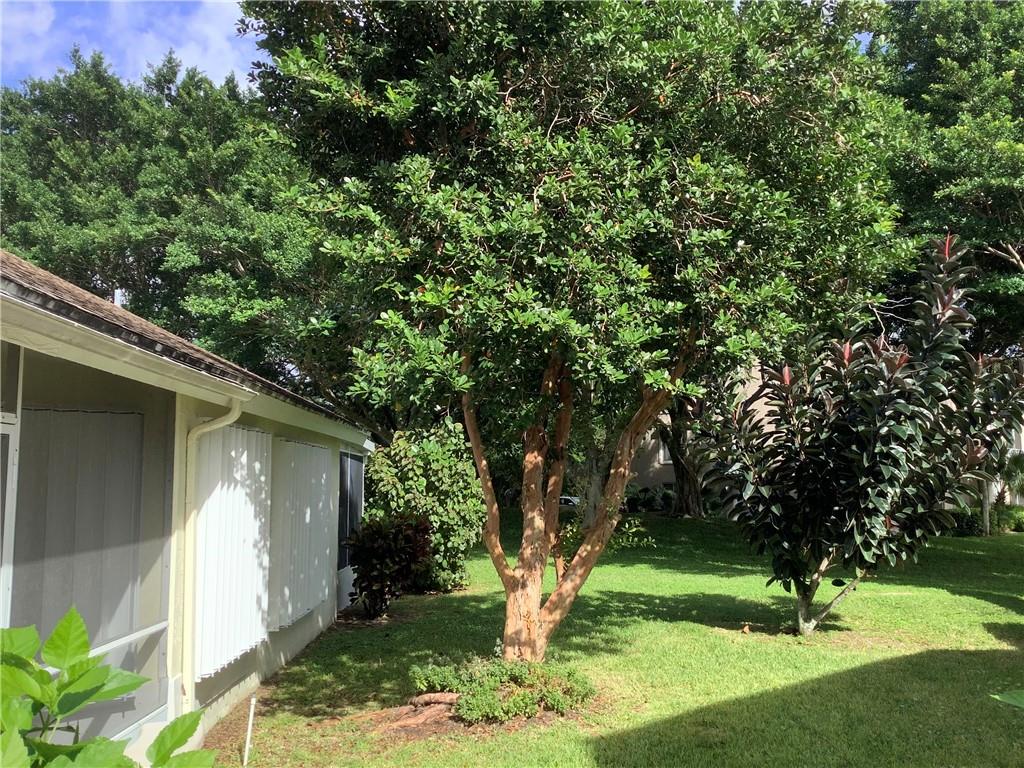 Pine Ridge At Delray Beac - Residential Lease
