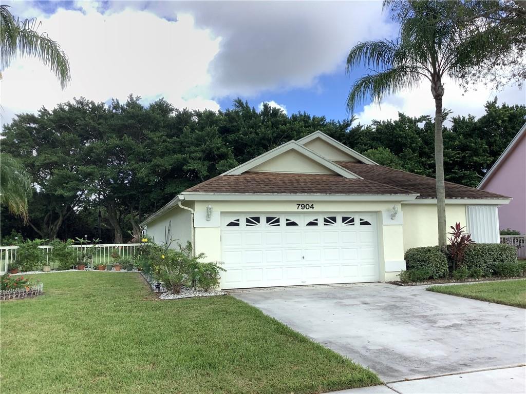 Pine Ridge At Delray Beac - Residential Lease