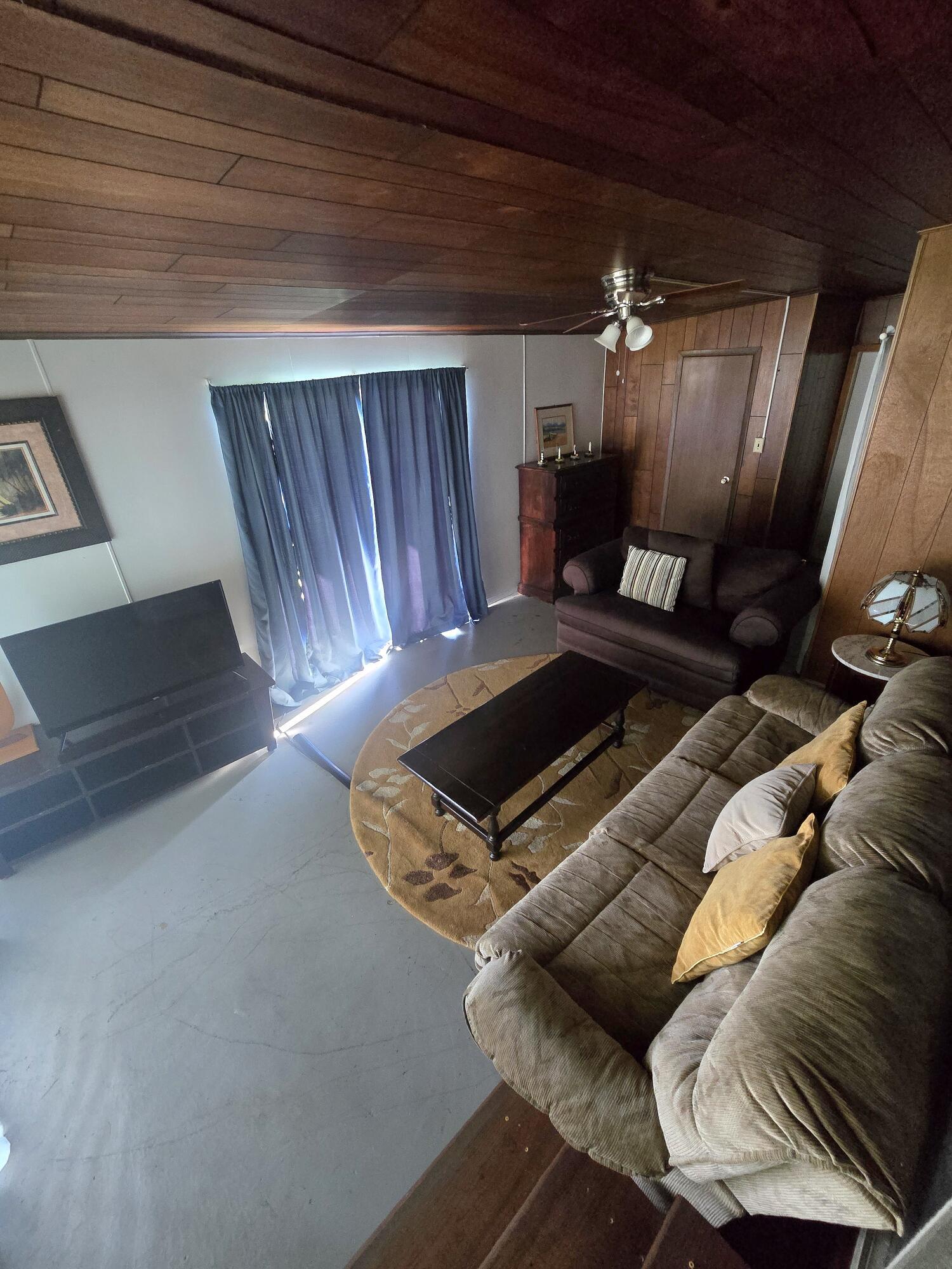 TAYLOR CREEK - Residential