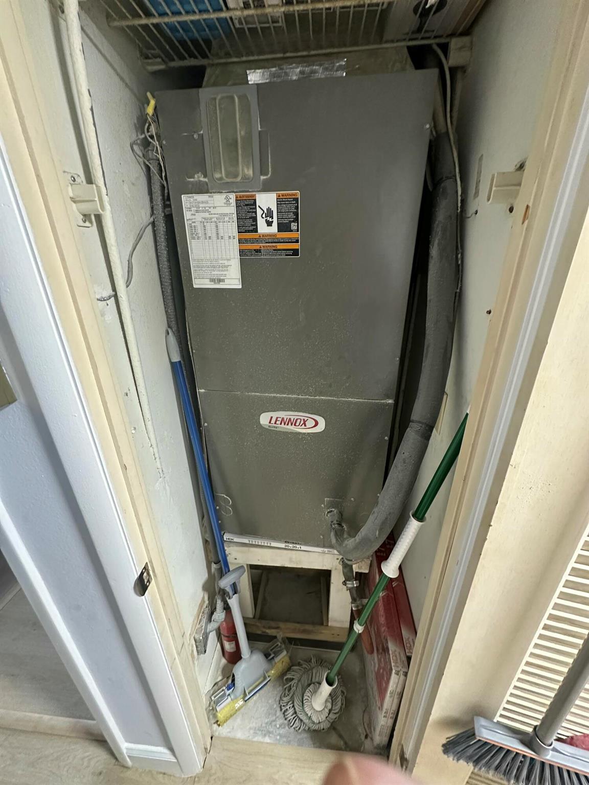 LE CHATEAU ROYAL COND - Residential