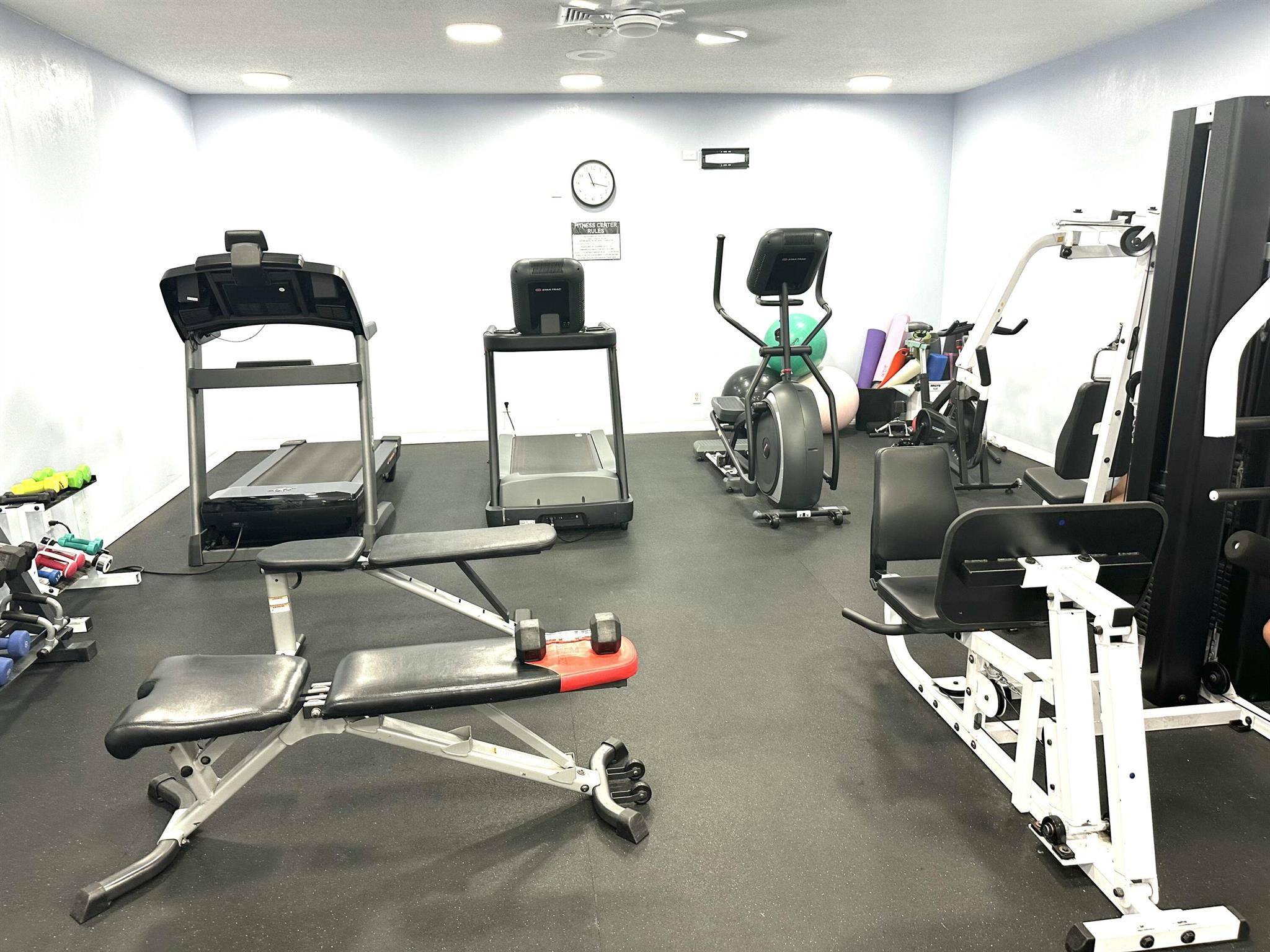 LE CHATEAU ROYAL COND - Residential