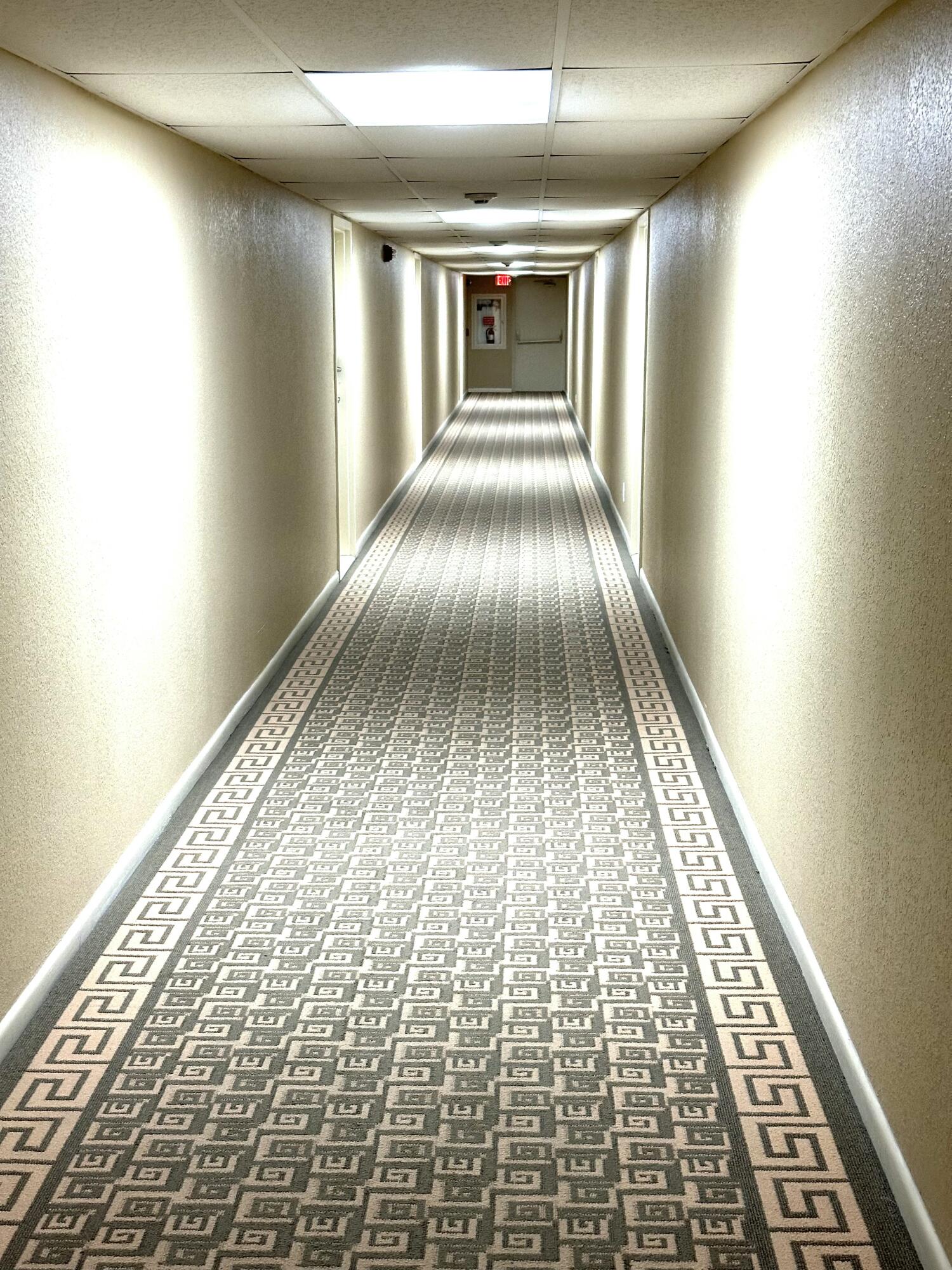 LE CHATEAU ROYAL COND - Residential