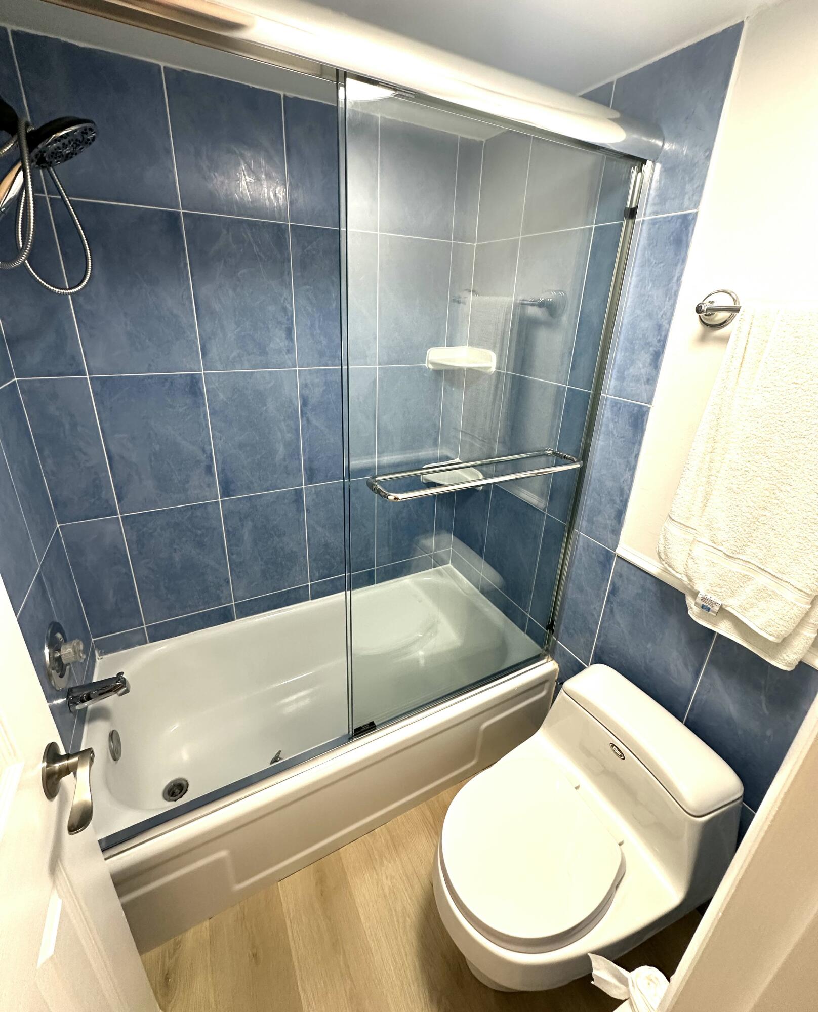 LE CHATEAU ROYAL COND - Residential