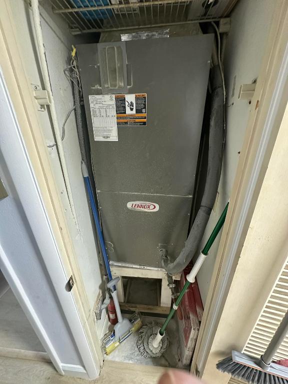 LE CHATEAU ROYAL COND - Residential