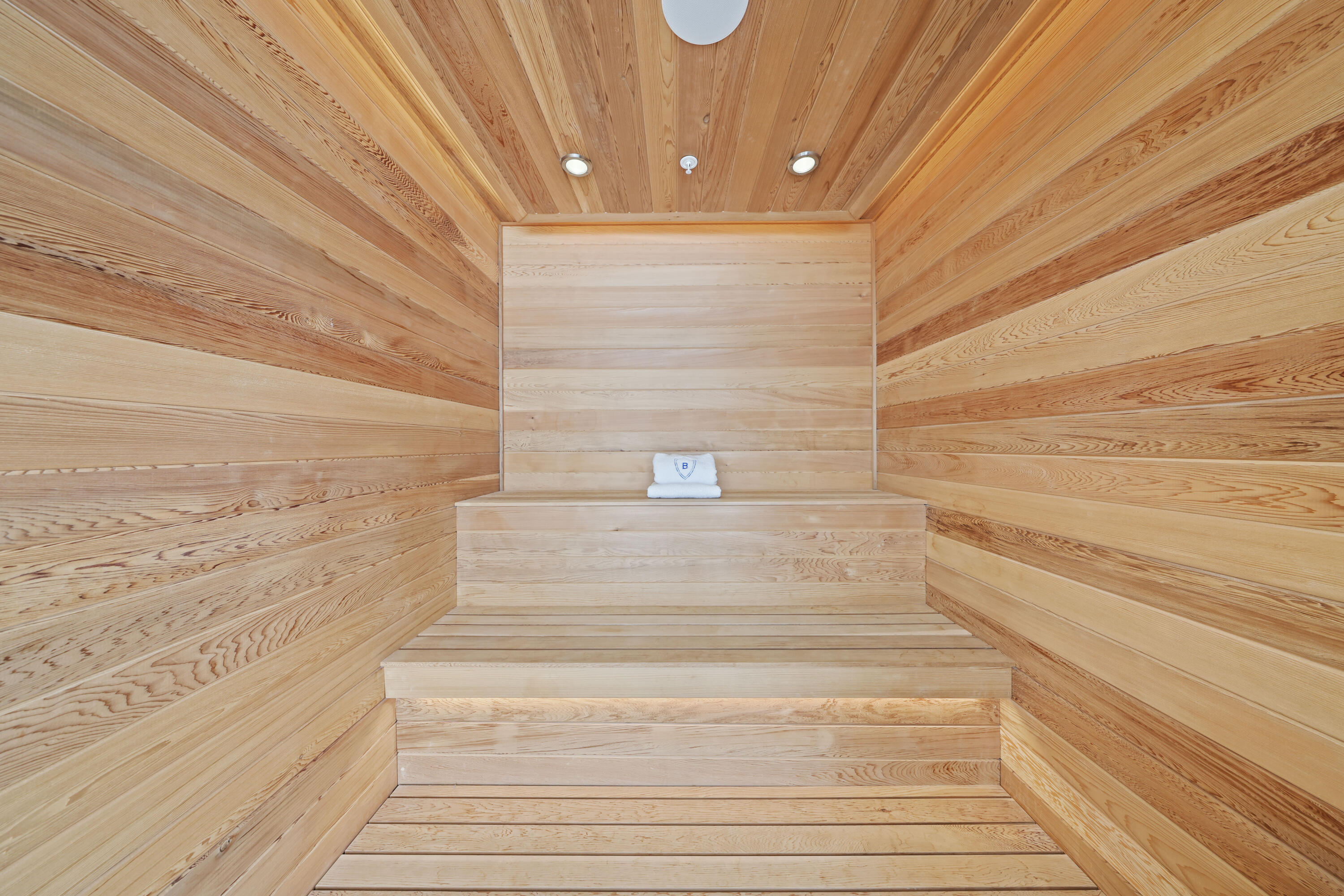 BRISTOL CONDO - Residential