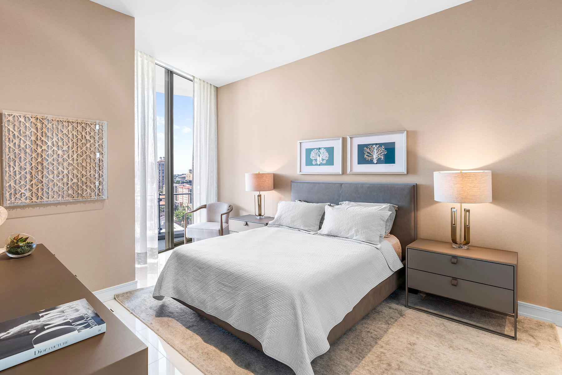 BRISTOL CONDO - Residential