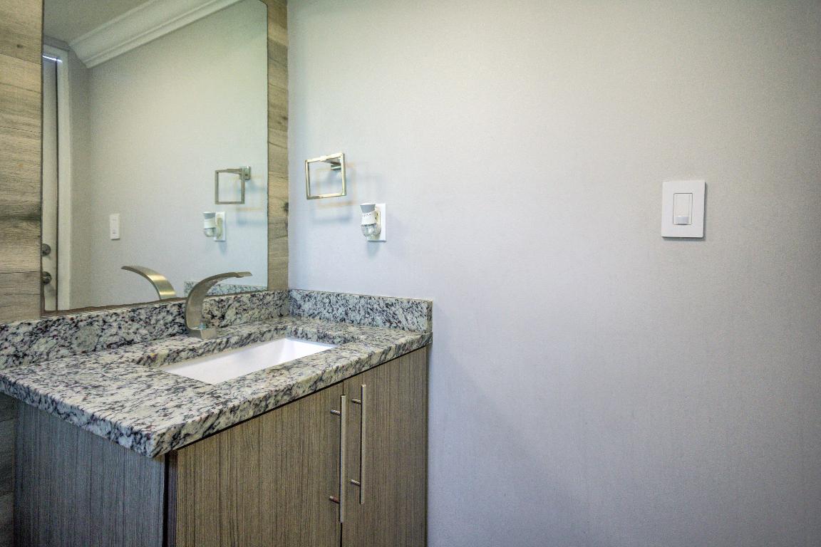 JUNO ISLES 3 - Residential Lease