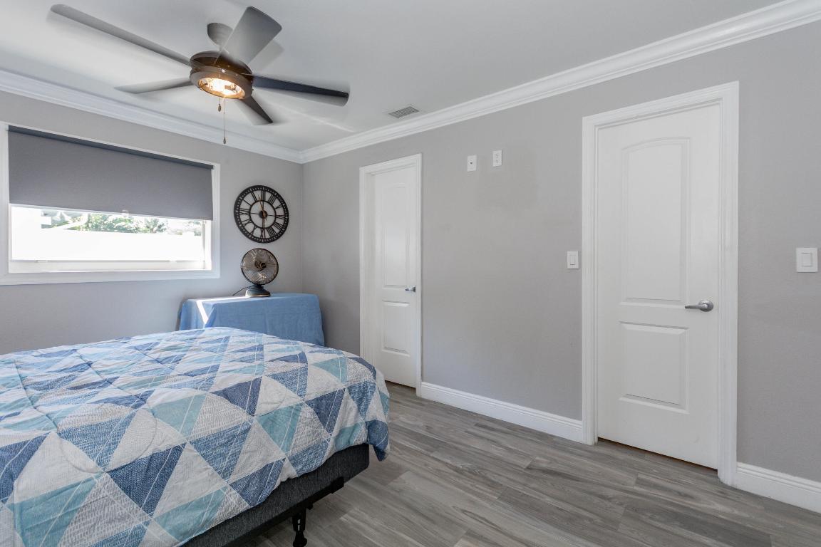 JUNO ISLES 3 - Residential Lease