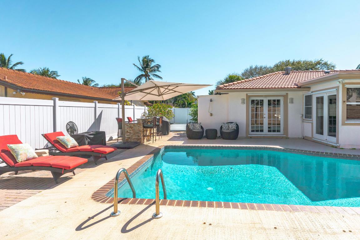 JUNO ISLES 3 - Residential Lease