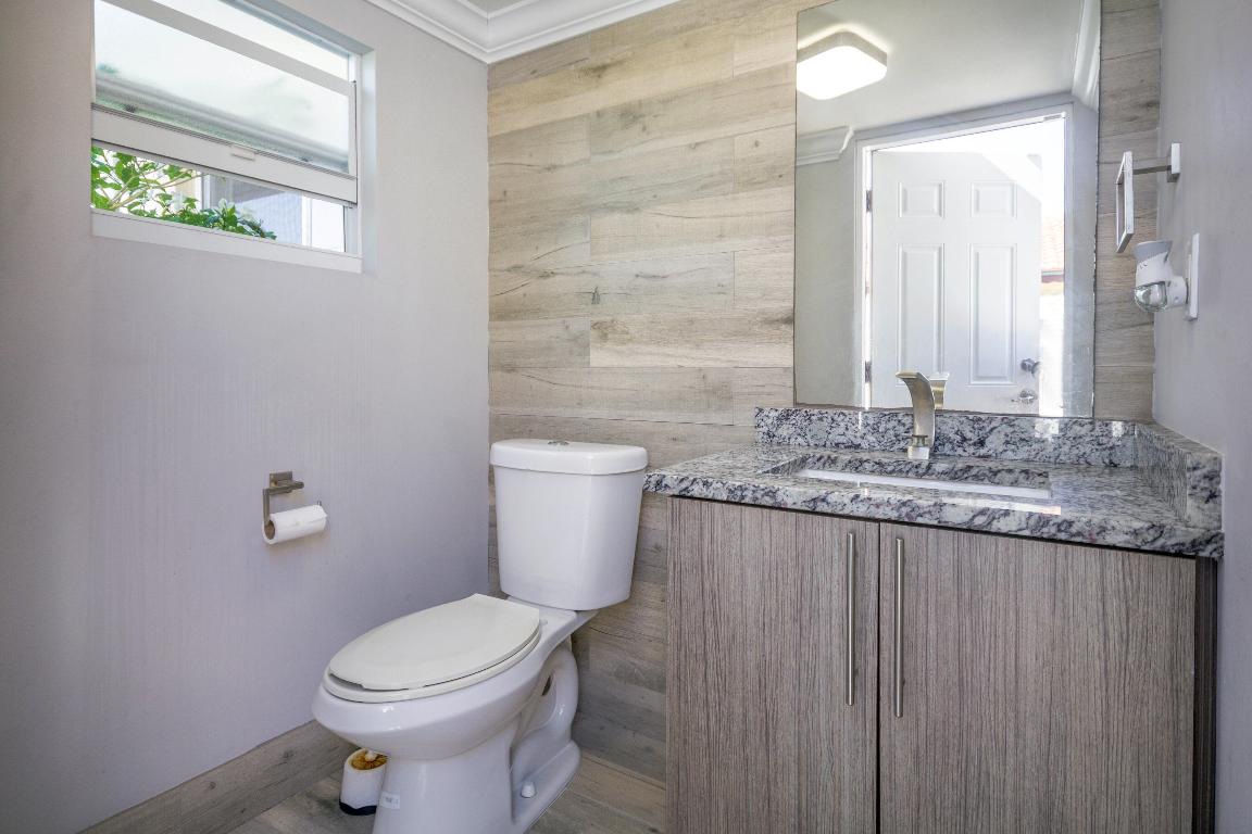 JUNO ISLES 3 - Residential Lease