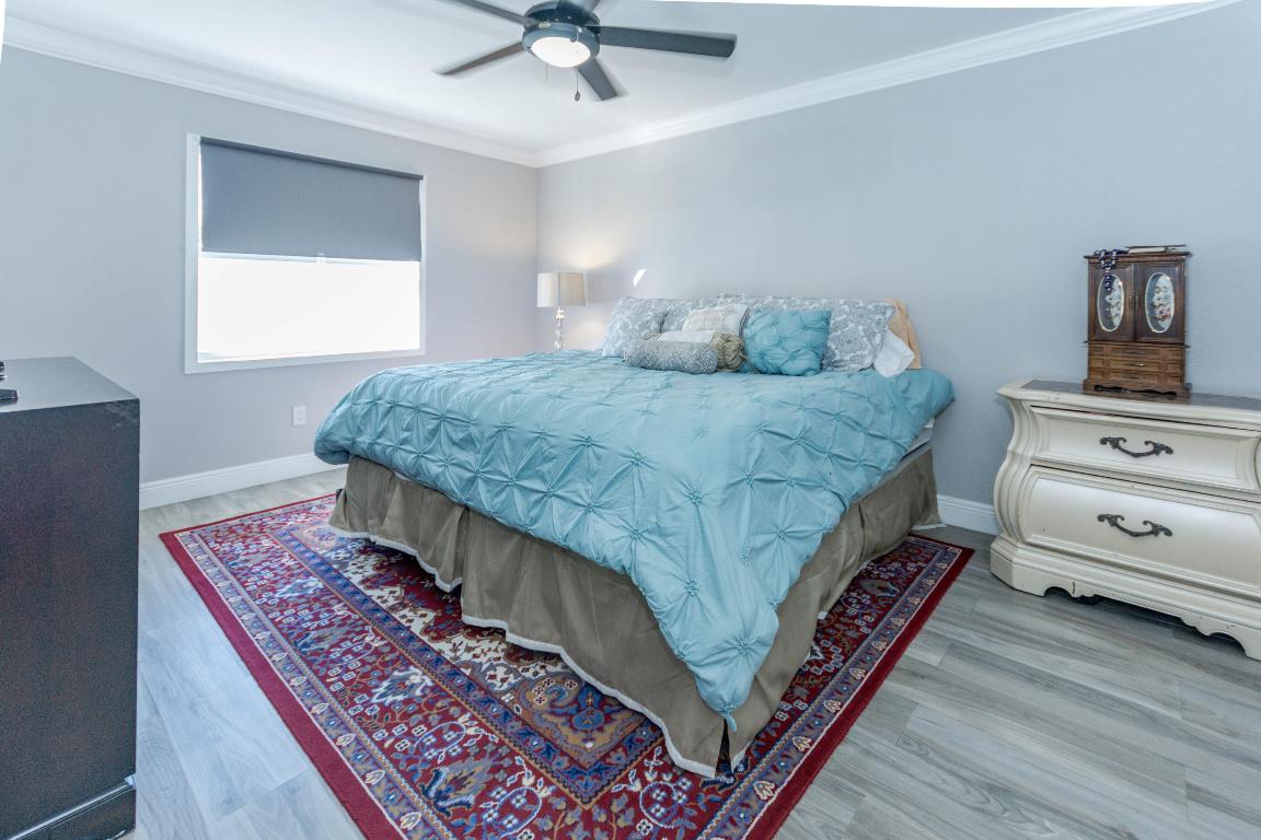 JUNO ISLES 3 - Residential Lease