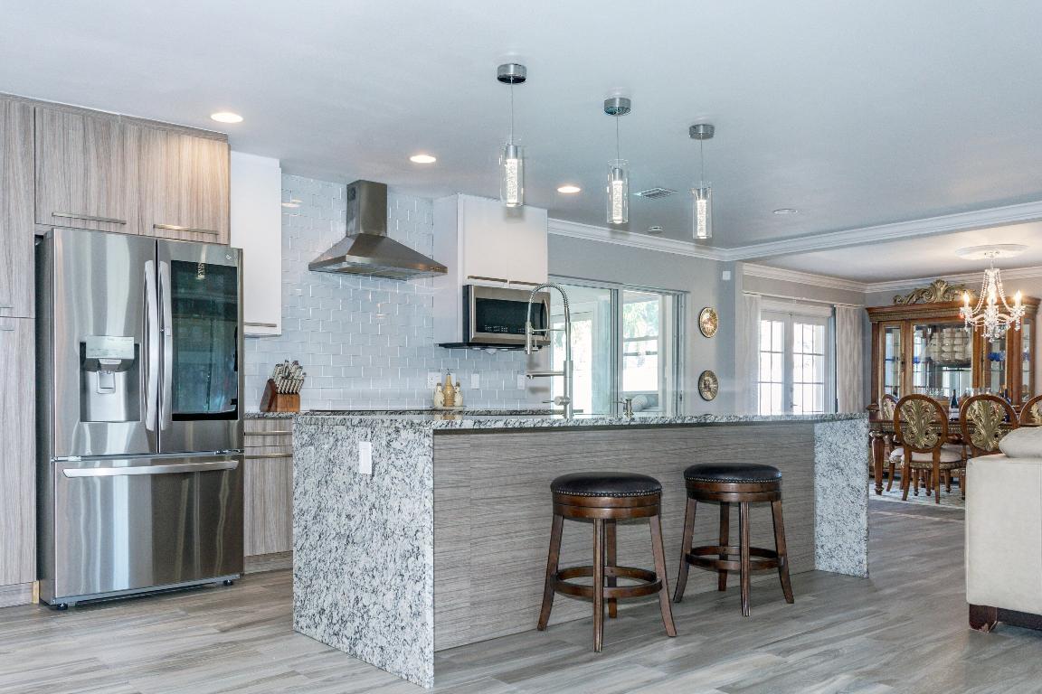 JUNO ISLES 3 - Residential Lease