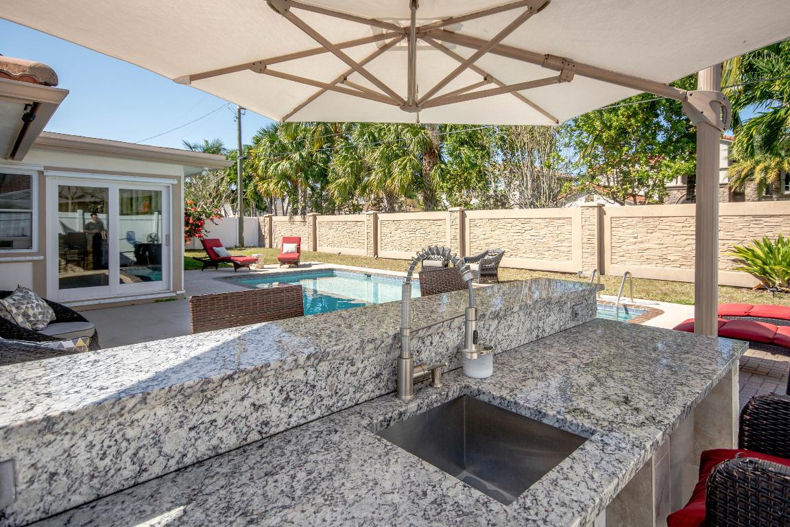 JUNO ISLES 3 - Residential Lease