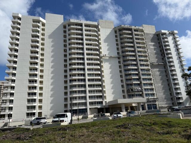 SEA RANCH CLUB OF BOCA II CONDO - Residential Lease