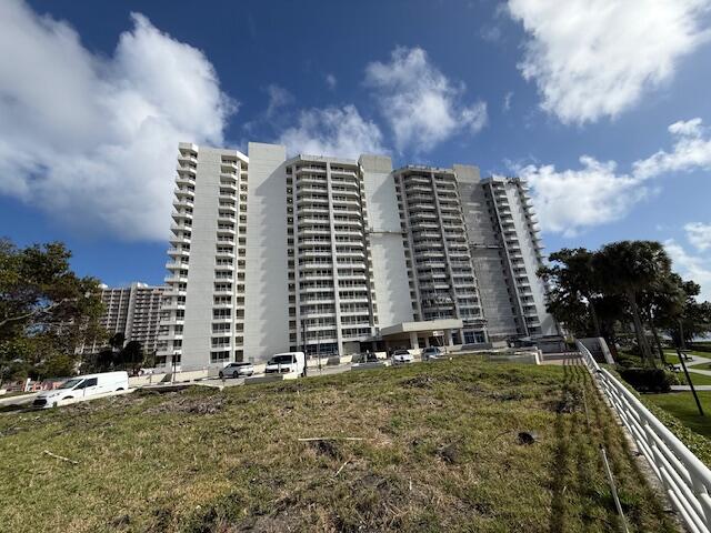 SEA RANCH CLUB OF BOCA II CONDO - Residential Lease