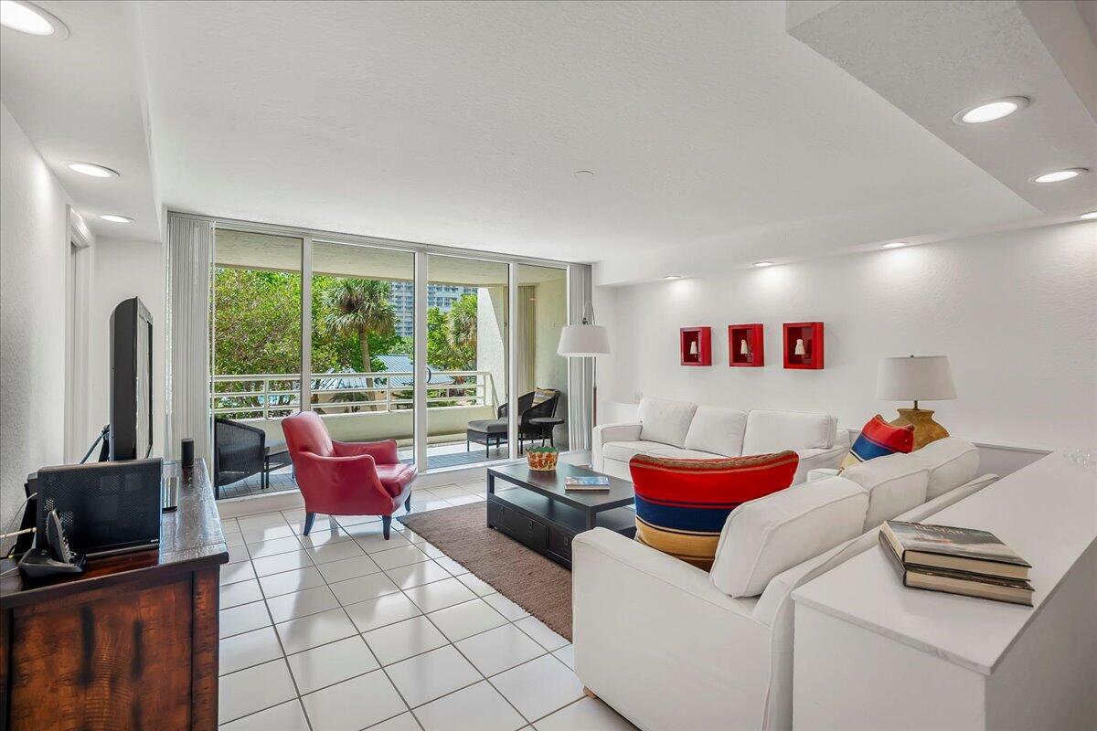 SEA RANCH CLUB OF BOCA II CONDO - Residential Lease