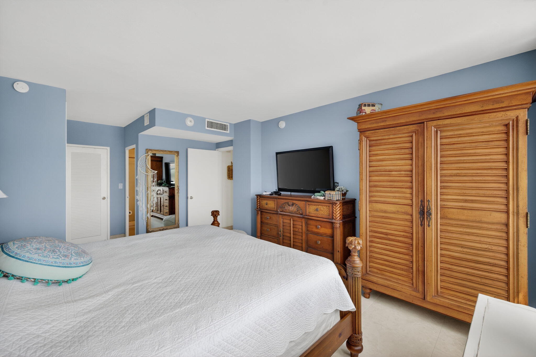 CORAL RIDGE TOWERS SOUTH CO-OP - Residential