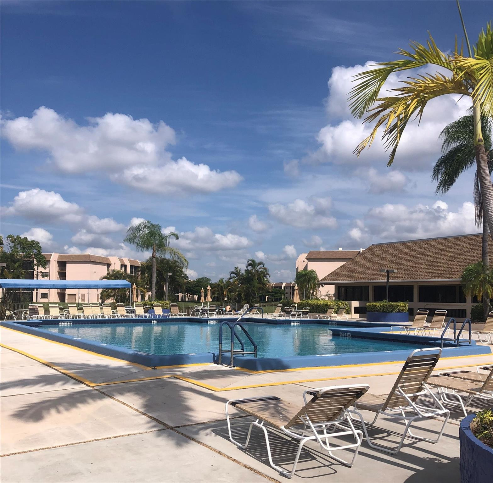 SUNRISE LAKES PHASE IV - Residential