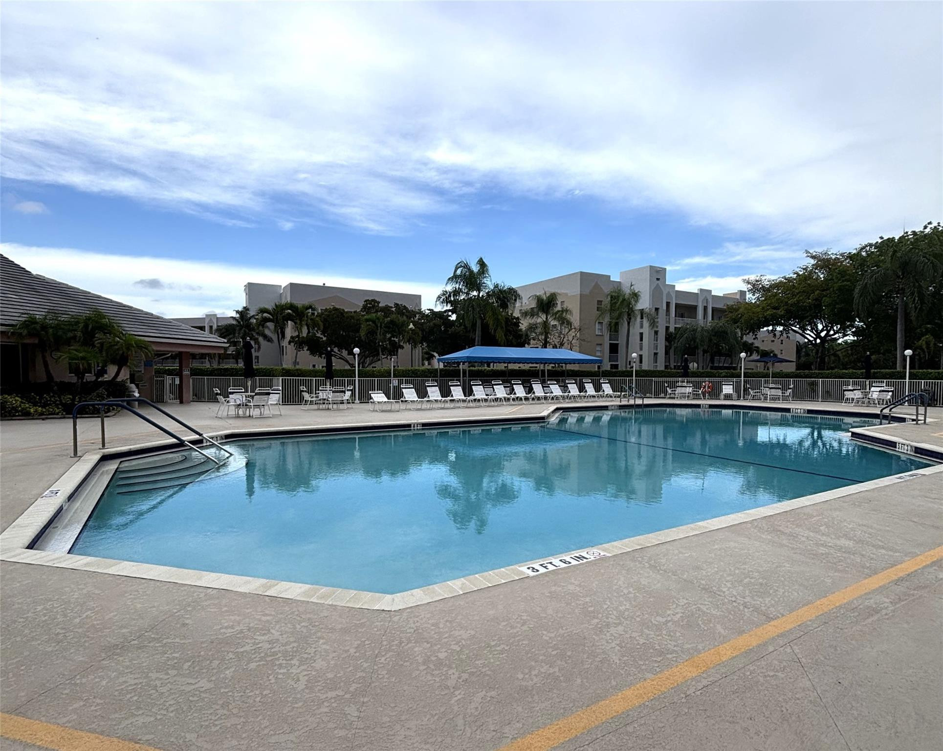 SUNRISE LAKES PHASE IV - Residential