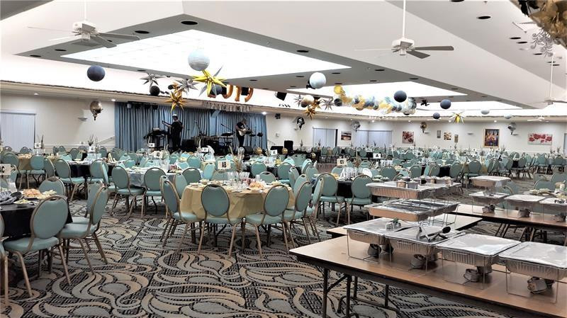 SUNRISE LAKES PHASE IV - Residential