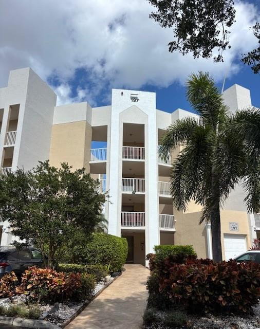 SUNRISE LAKES PHASE IV - Residential