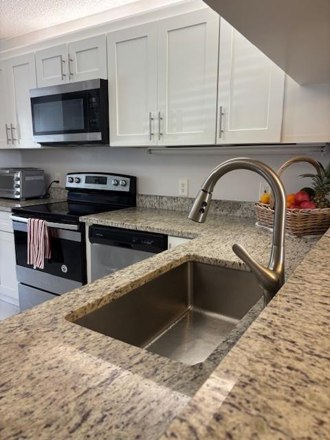 SUNRISE LAKES PHASE IV - Residential