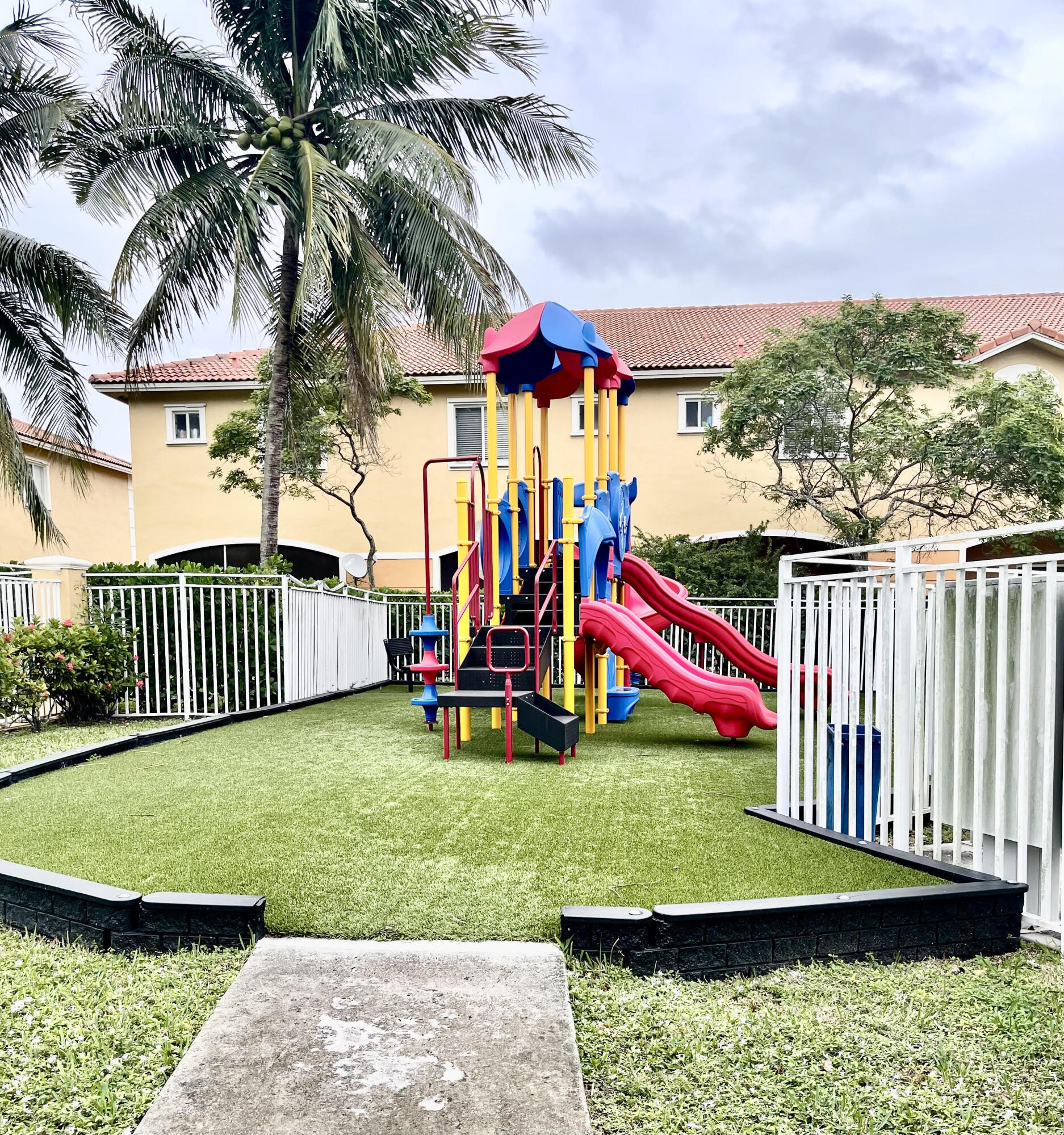 AZTEC PLAT - Residential Lease