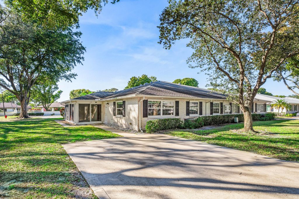 Photo of 10161 S 45th Way #499, Boynton Beach, FL 33436 (MLS # R11162141)