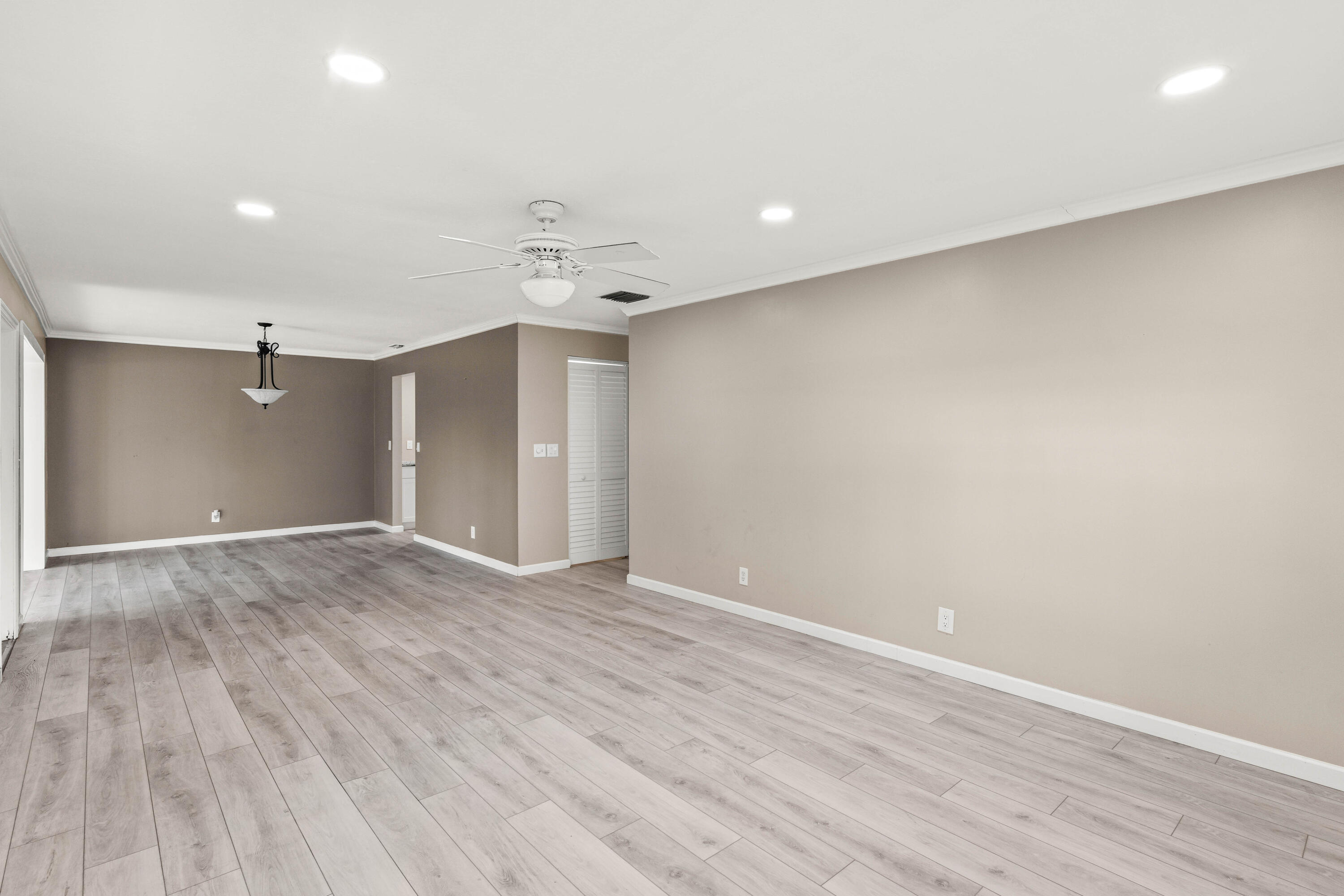 10161 S 45th Way 499