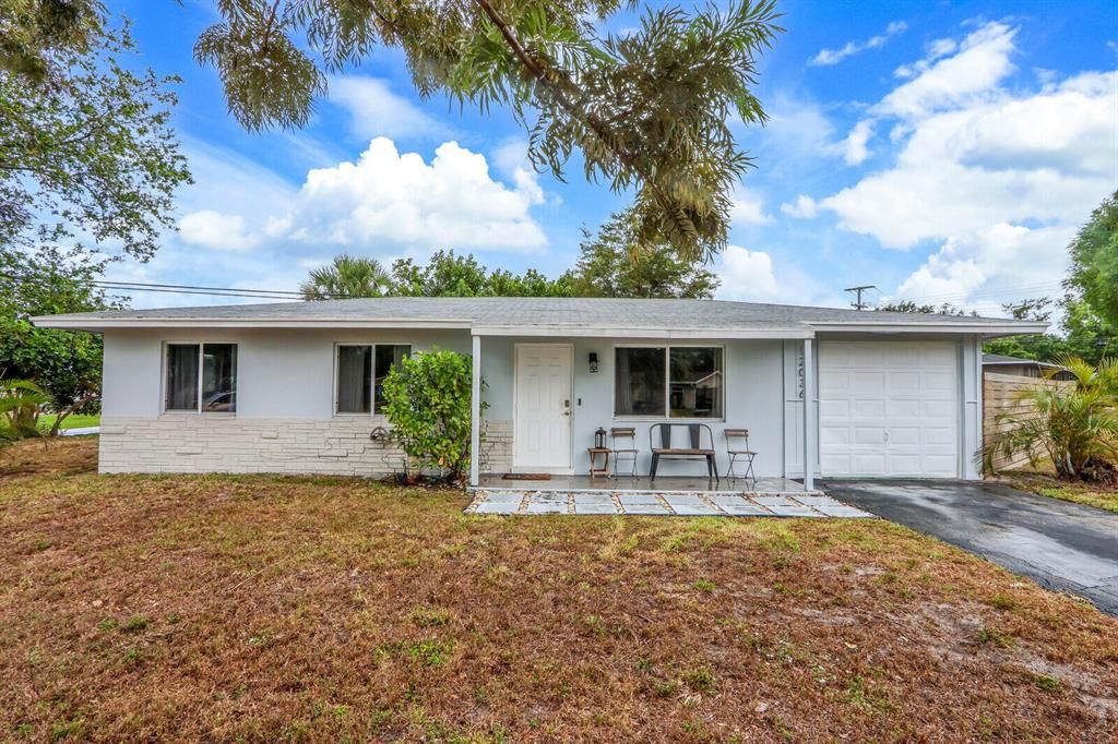 Photo of 12036 Acapulco Avenue, Palm Beach Gardens, FL 33410 (MLS # R10882817)