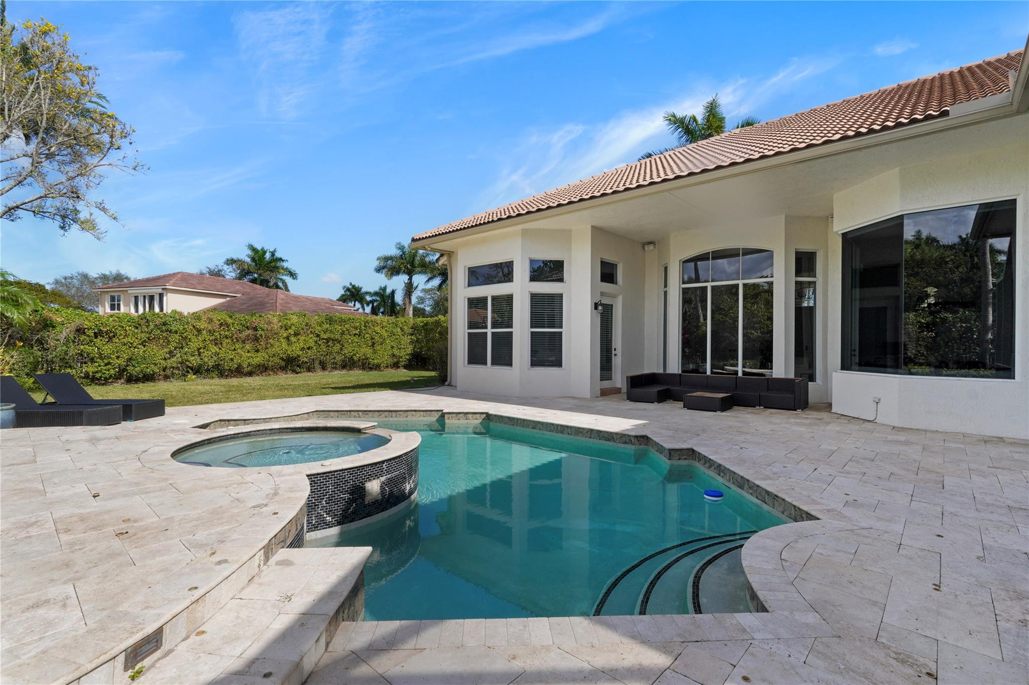 6757 NW 101st Terrace