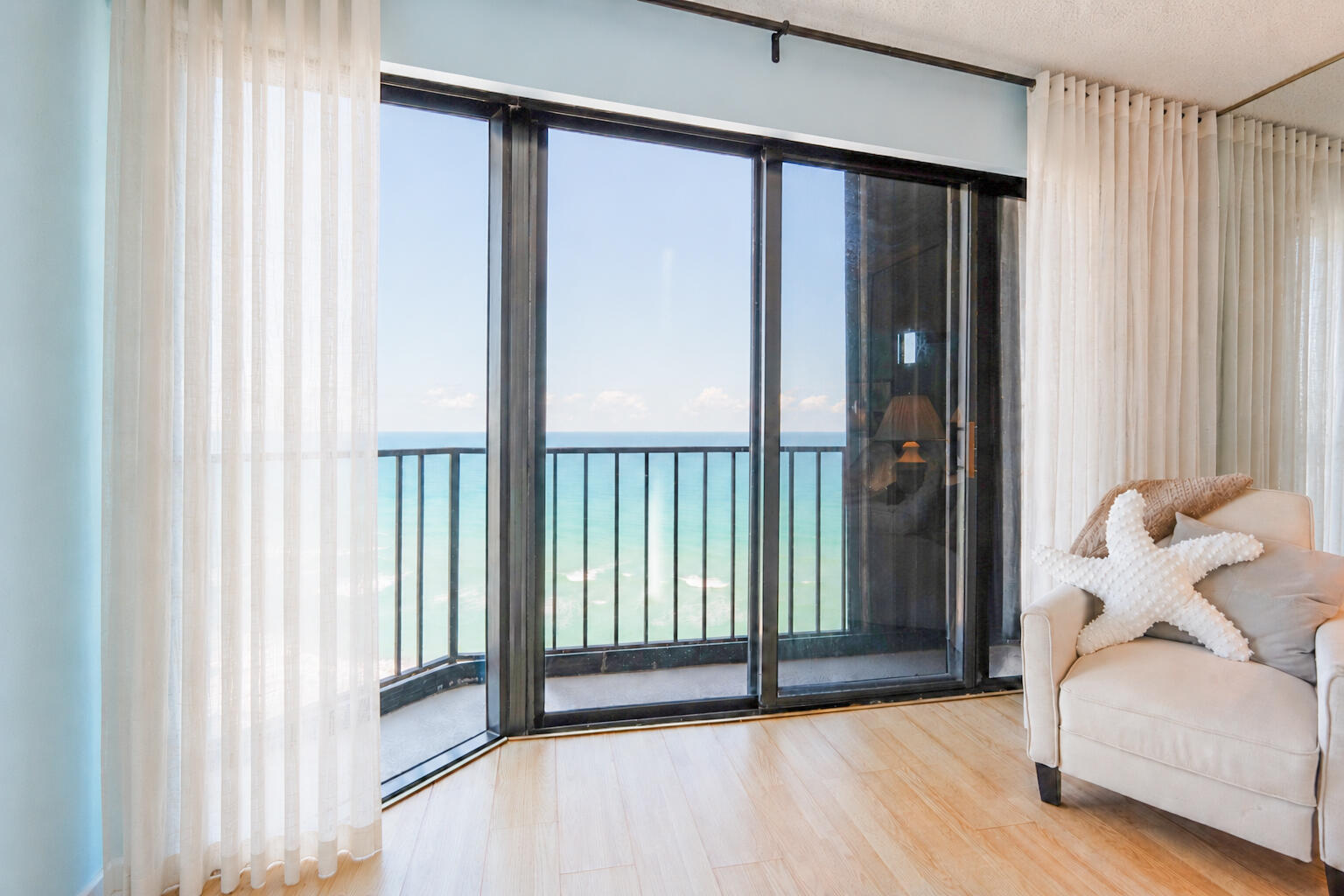 PRINCESS OF HUTCHINSON ISLAND - Residential