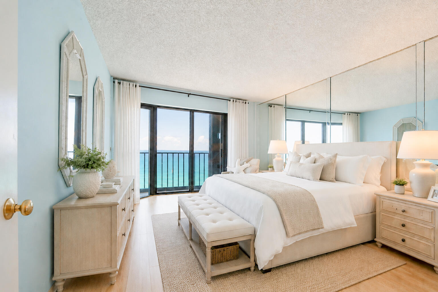 PRINCESS OF HUTCHINSON ISLAND - Residential