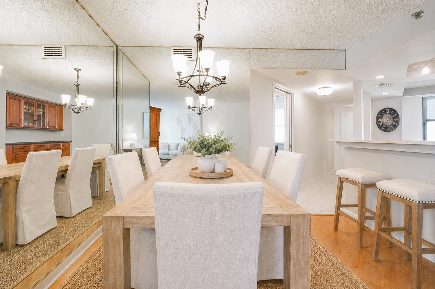 PRINCESS OF HUTCHINSON ISLAND - Residential