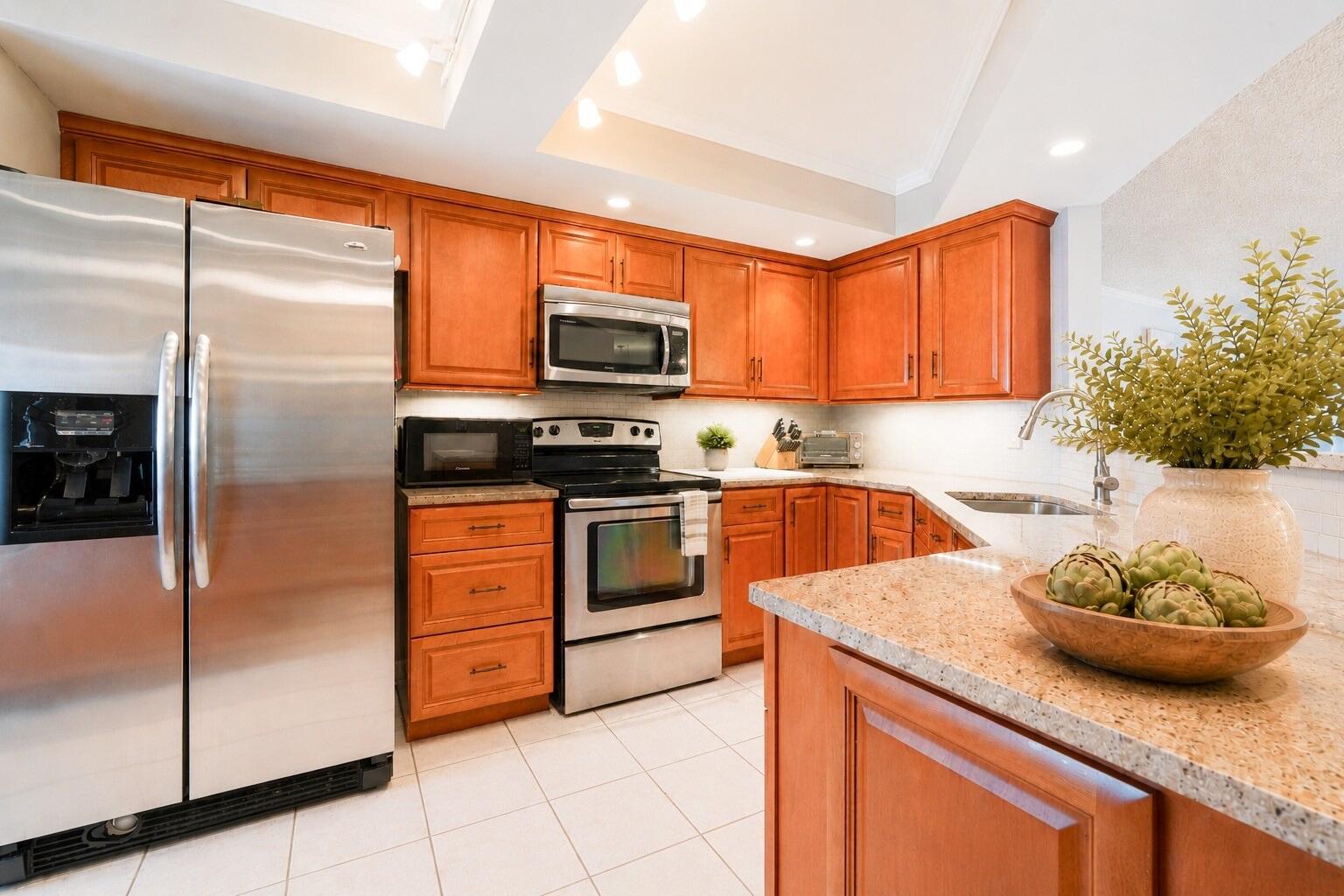 PRINCESS OF HUTCHINSON ISLAND - Residential
